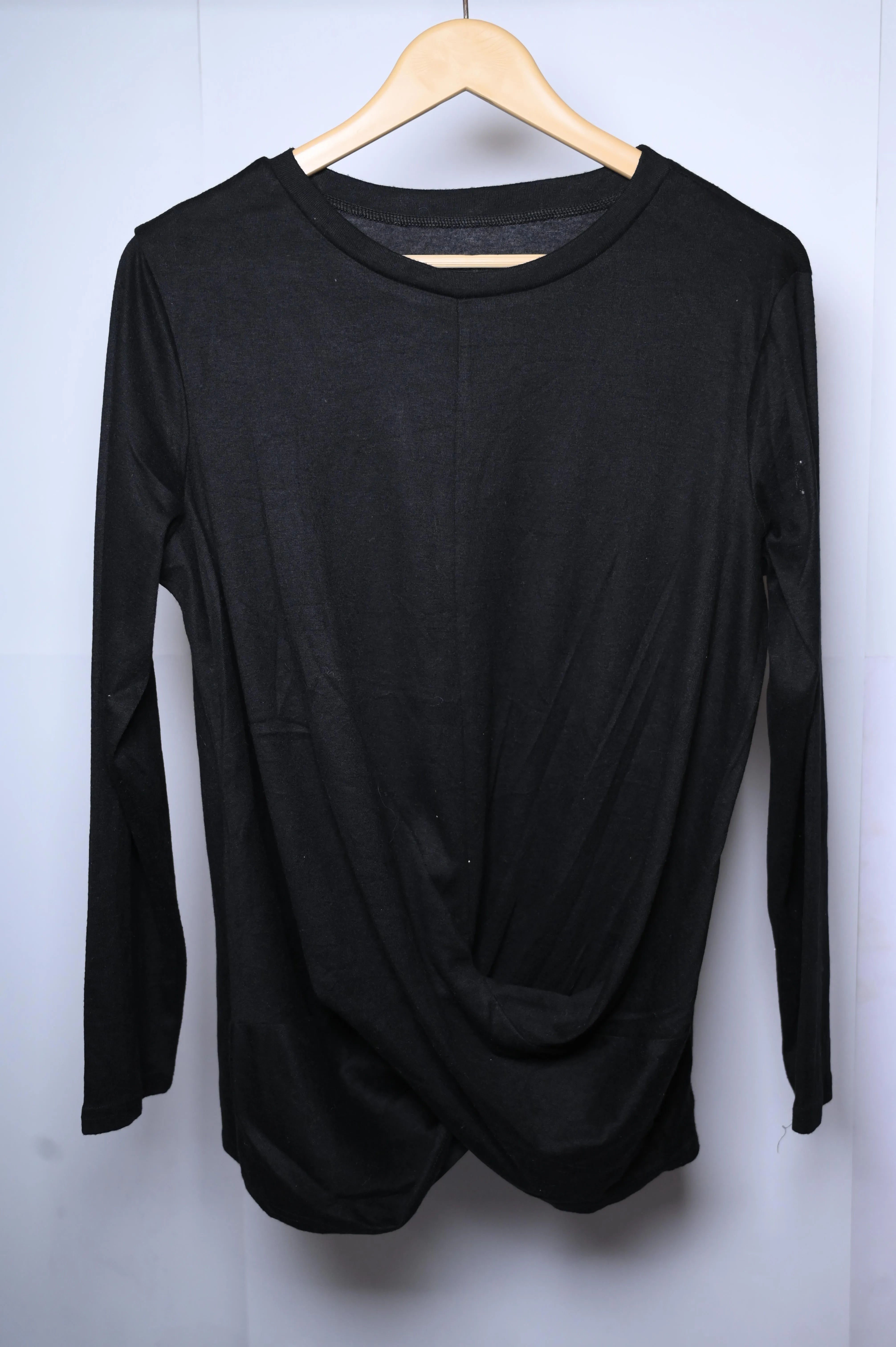 Thriftyfy Black Sweatshirt - Small